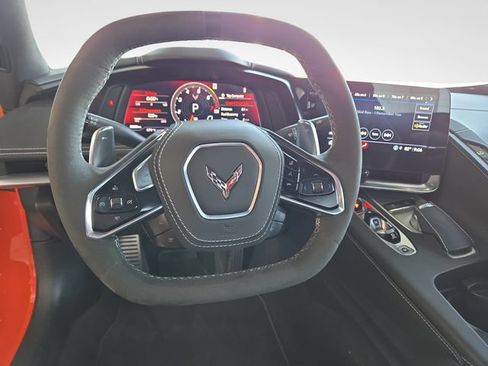 Used 2021 Chevrolet Corvette Stingray Premium Conv w/ Z51 Performance Package RWD image 19