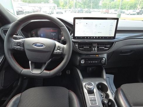 Used 2024 Ford Escape ST-Line w/ Tech Pack #1 AWD/4WD image 14