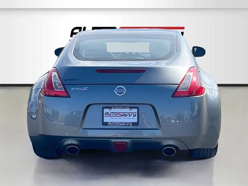 Used 2017 Nissan 370Z Coupe image 6