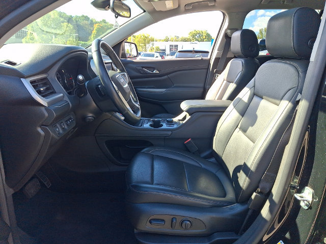 Used 2023 GMC Acadia SLT w/ Technology Package AWD/4WD image 2