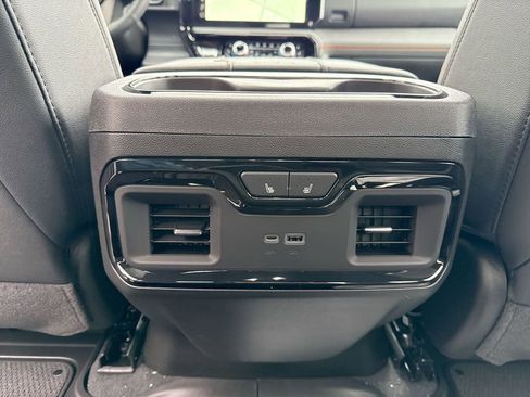 New 2026 GMC Sierra 1500 AT4 w/ AT4 Premium Package image 22