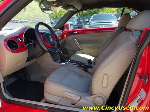 Used 2013 Volkswagen Beetle 2.5 FWD image 10