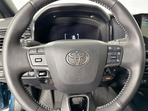 Certified 2025 Toyota Camry SE w/ Convenience Package FWD image 17