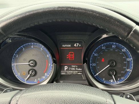 Used 2014 Toyota Corolla S image 18