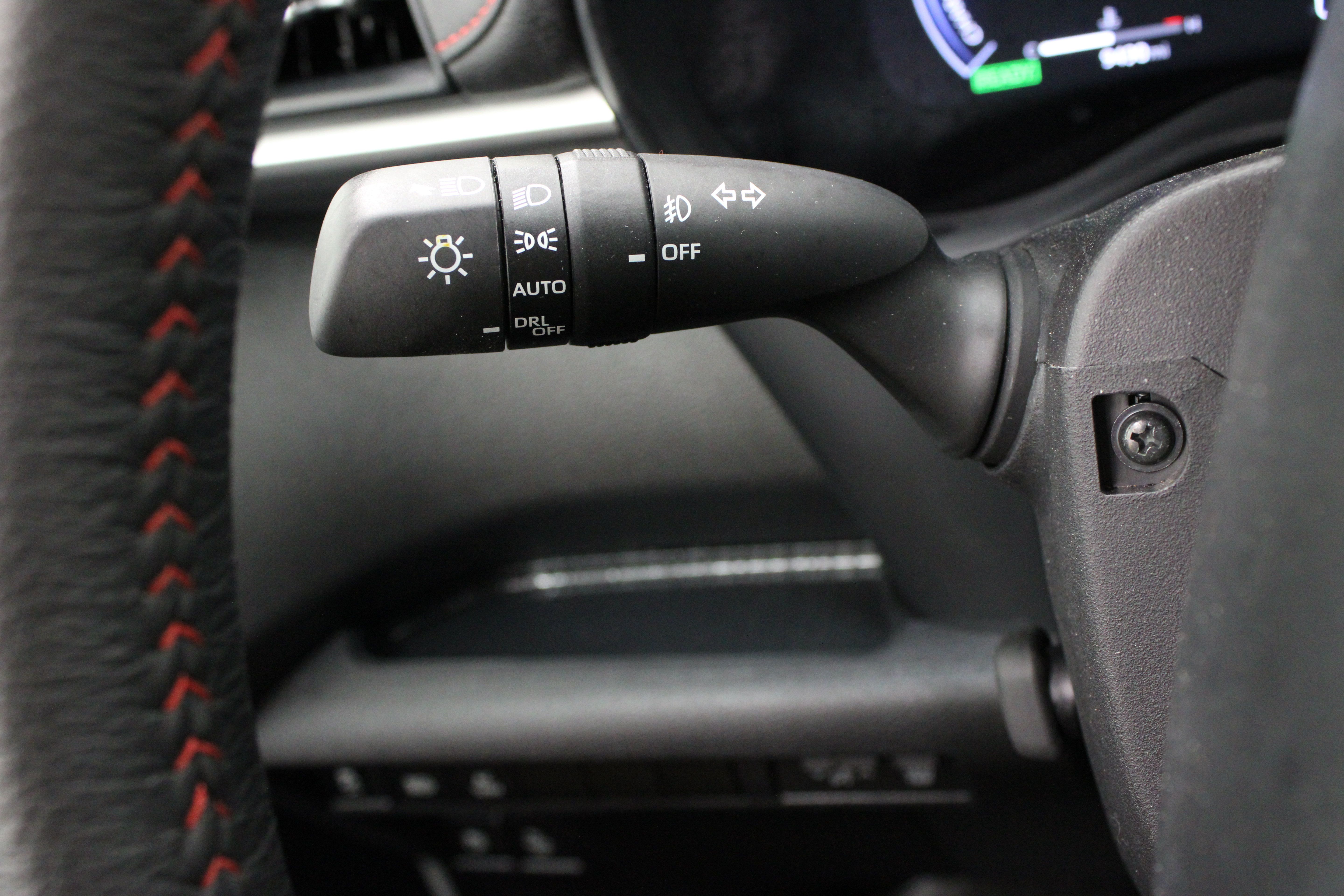 Used 2025 Toyota Sienna XSE w/ XSE Premium Package FWD image 26