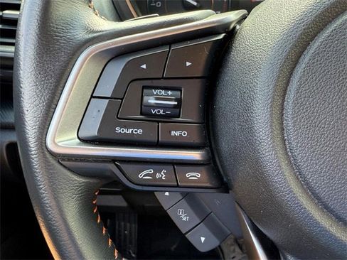 Used 2018 Subaru Crosstrek 2.0i Premium w/ Eyesight System image 16