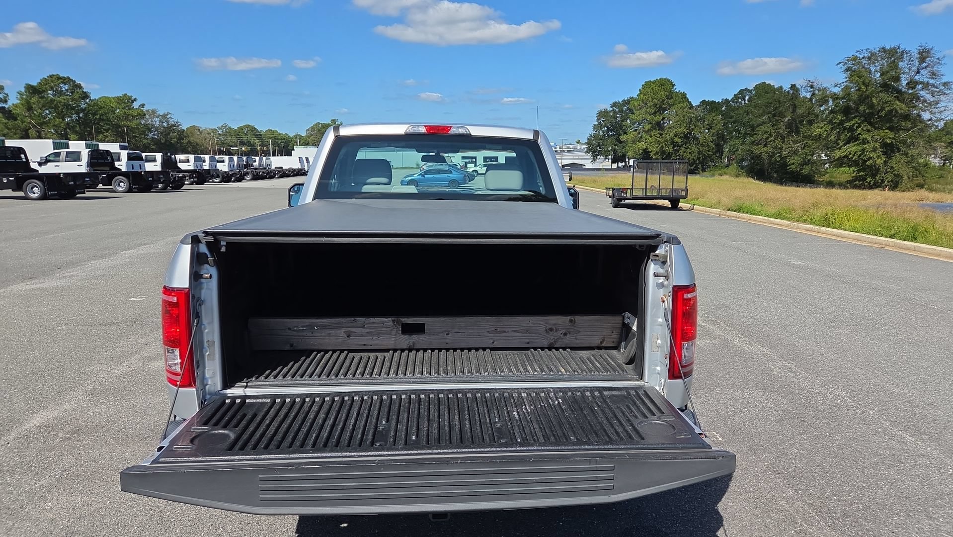 Used 2016 Ford F150 XL w/ Equipment Group 101A Mid RWD image 16