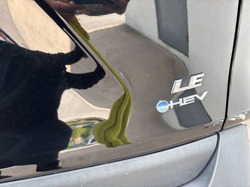 Used 2025 Toyota RAV4 LE AWD/4WD image 13
