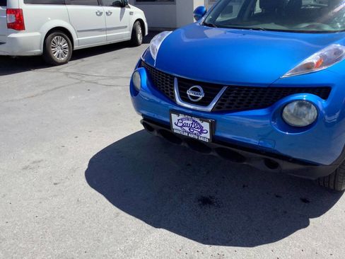 Used 2012 Nissan Juke S AWD/4WD image 4