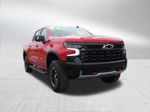 Used 2022 Chevrolet Silverado 1500 ZR2 w/ Technology Package image 8