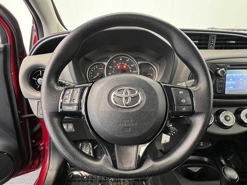 Used 2018 Toyota Yaris LE image 15