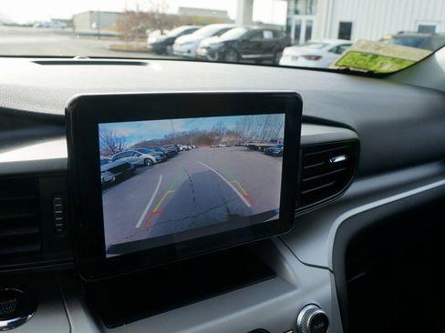 Used 2022 Ford Explorer XLT w/ Class IV Trailer Tow Package image 25