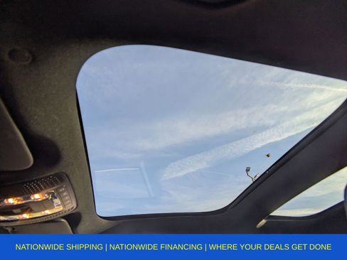 Used 2023 Mercedes-Benz GLA 250 4MATIC w/ Premium Package image 18