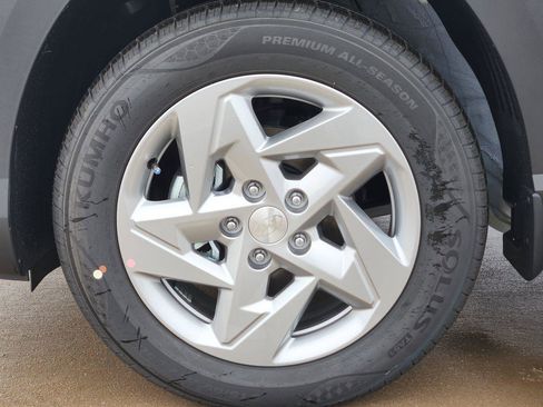 New 2026 Hyundai Kona SE FWD image 7