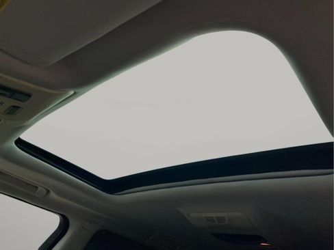 Used 2010 Land Rover Range Rover Supercharged image 24