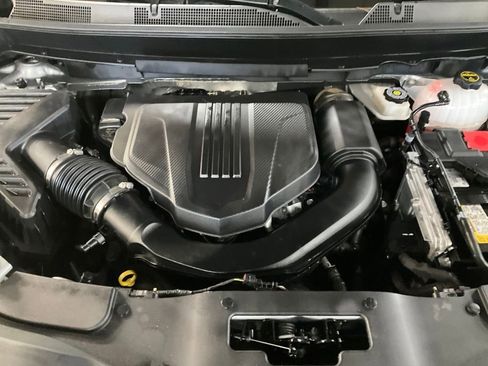 Certified 2024 GMC Acadia AT4 w/ Luxury Package image 23