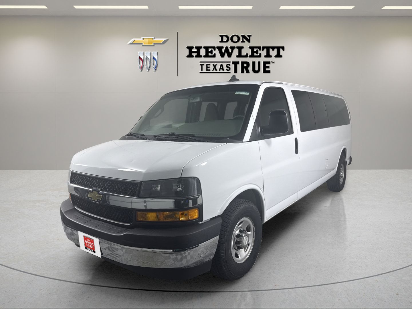 Certified 2017 Chevrolet Express 3500 LT w/ LT Preferred Equipment Group RWD image 1