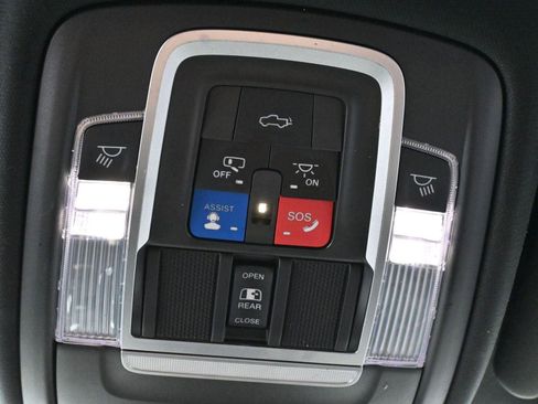 Used 2020 RAM 2500 Limited AWD/4WD image 27