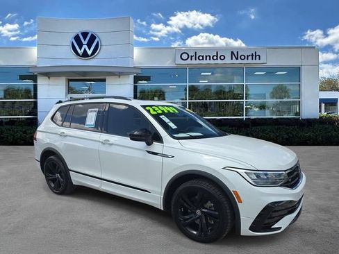 Used 2024 Volkswagen Tiguan SE R-Line FWD image 1