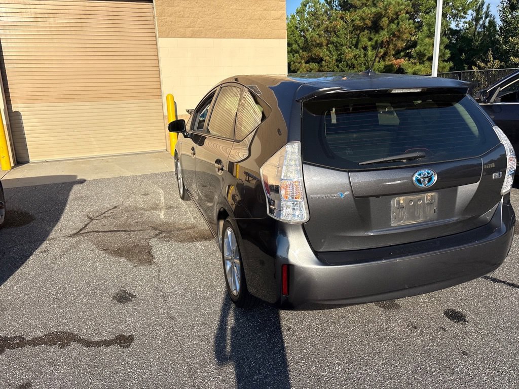 Used 2013 Toyota Prius V Five FWD image 5