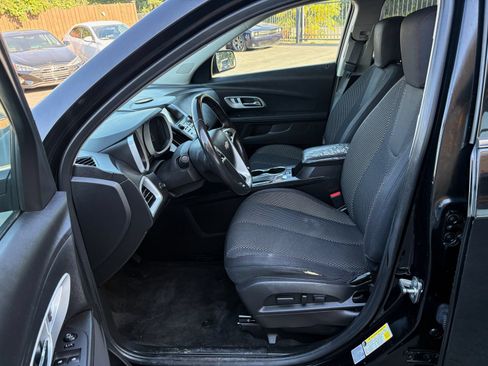 Used 2017 Chevrolet Equinox LT FWD image 9