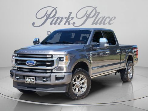 Used 2022 Ford F250 Platinum w/ FX4 Off-Road Package AWD/4WD image 1