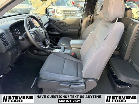 Used 2023 Nissan Frontier S image 16