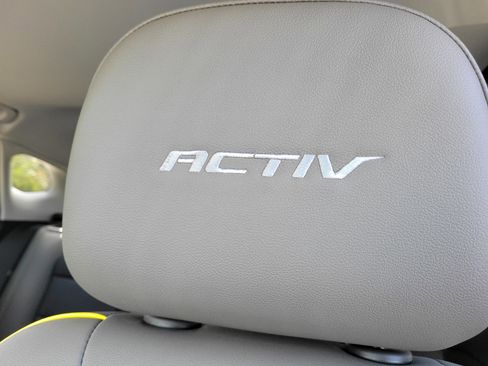 New 2026 Chevrolet Trax ACTIV w/ Sunroof Package FWD image 24