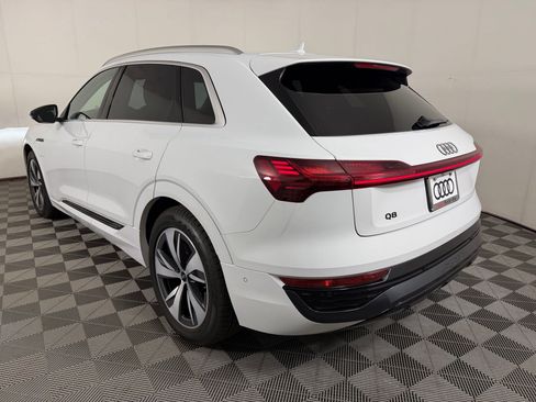 Certified 2024 Audi Q8 e-tron Premium Plus w/ Premium Plus Package AWD/4WD image 3