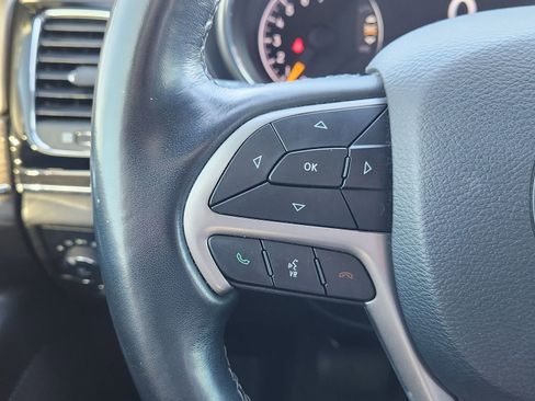 Used 2020 Jeep Grand Cherokee Overland image 32