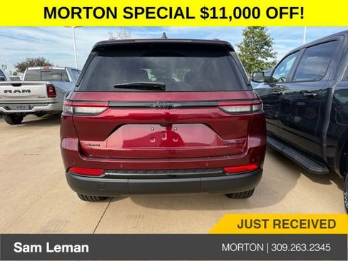 New 2025 Jeep Grand Cherokee Limited w/ Black Appearance Package image 12