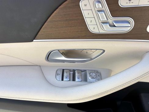 Used 2023 Mercedes-Benz GLE 350 4MATIC image 13