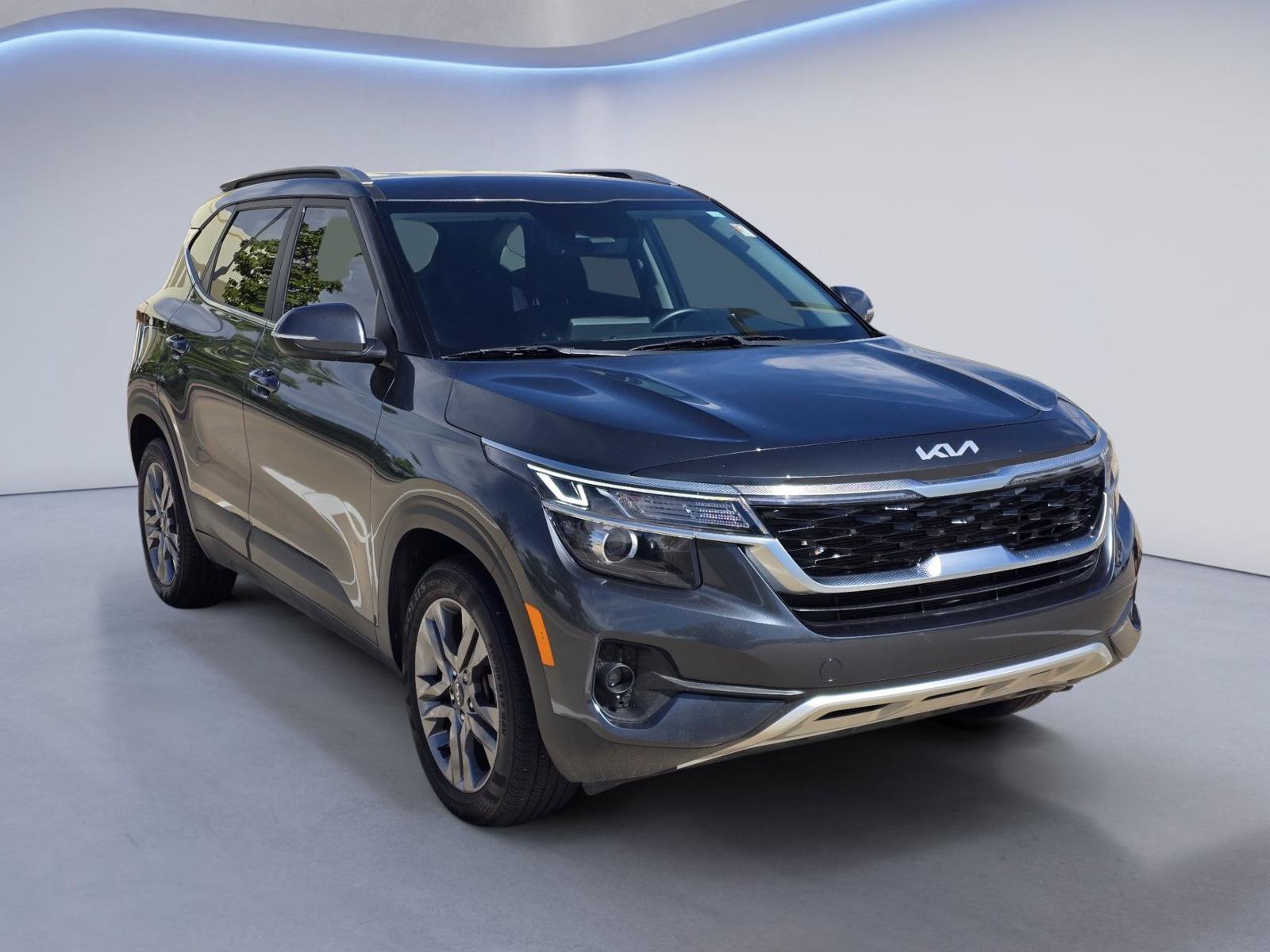 Used 2023 Kia Seltos S FWD image 8