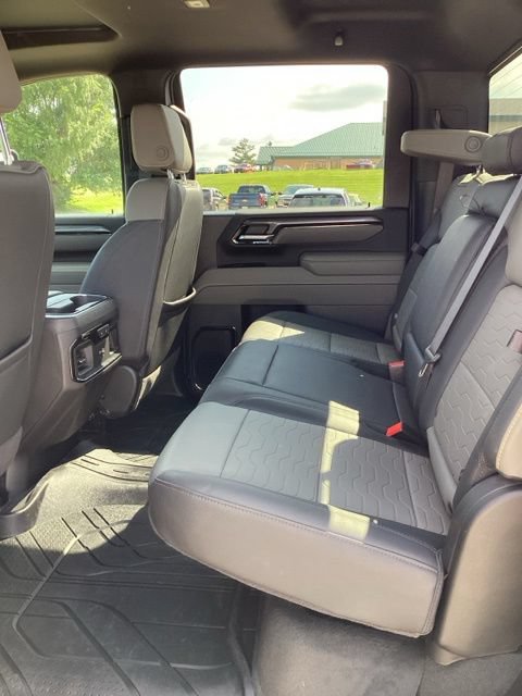 Used 2026 Chevrolet Silverado 2500 ZR2 w/ LPO, Dark Essentials Package AWD/4WD image 7