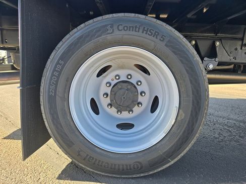 New 2026 Ford F550 4x4 Crew Cab image 15