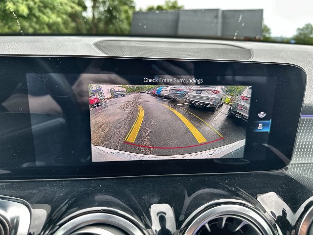Used 2022 Mercedes-Benz GLB 250 4MATIC image 25