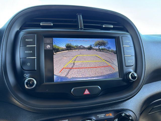 Used 2023 Kia Soul LX w/ Option Group 015 FWD image 23