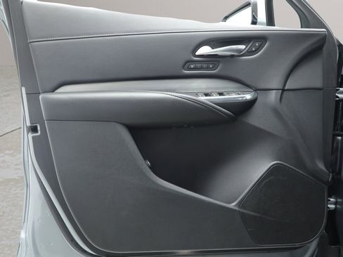 Certified 2024 Cadillac XT4 Premium Luxury image 15