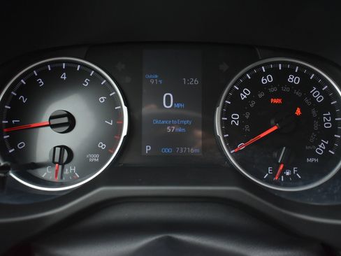 Used 2021 Toyota RAV4 LE FWD image 31