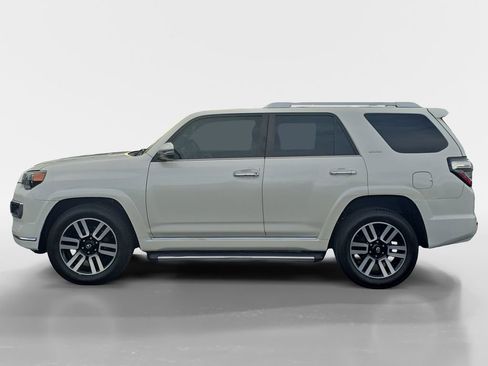 Used 2017 Toyota 4Runner Limited image 2