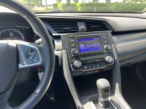 Used 2019 Honda Civic LX image 32