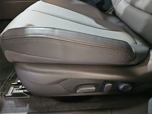 New 2026 Subaru Outback Premium image 28