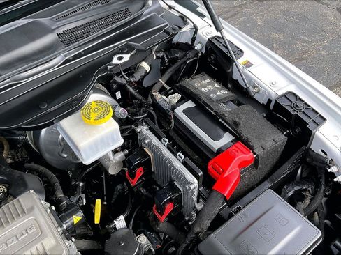 Used 2022 RAM 1500 Laramie AWD/4WD image 33