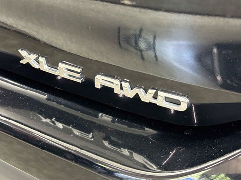 Certified 2026 Toyota Highlander XLE AWD/4WD image 15