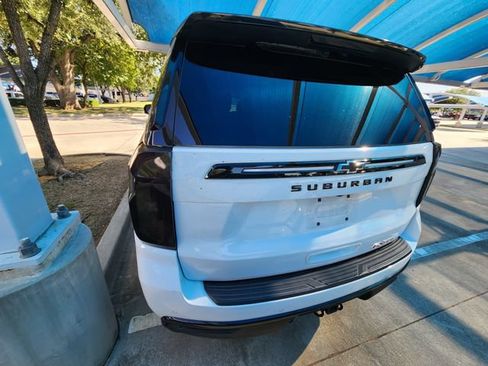 Used 2023 Chevrolet Suburban RST w/ Luxury Package RWD image 5