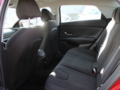 Used 2023 Hyundai Elantra SEL FWD image 22