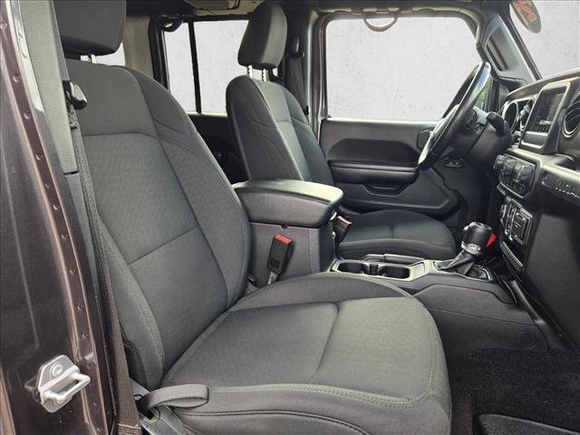 Used 2021 Jeep Wrangler Unlimited Sport AWD/4WD image 19