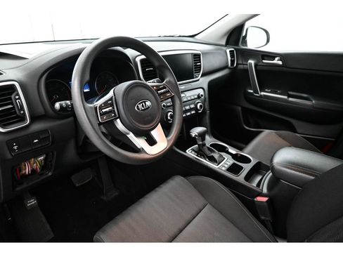 Used 2022 Kia Sportage LX AWD/4WD image 11