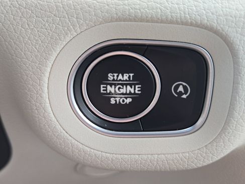 Used 2020 Mercedes-Benz GLE 350 4MATIC image 27