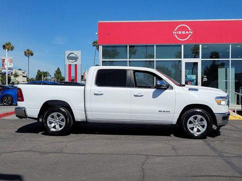 Used 2024 RAM 1500 Laramie AWD/4WD image 33